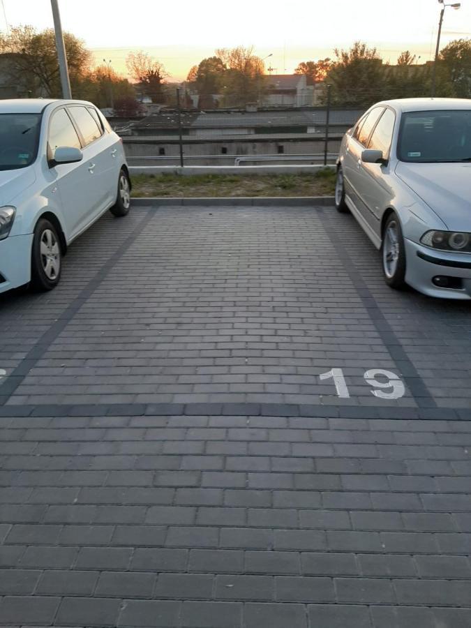 Bm Apartament - Z Miejscem Parkingowym Apartment Lublin Exterior photo